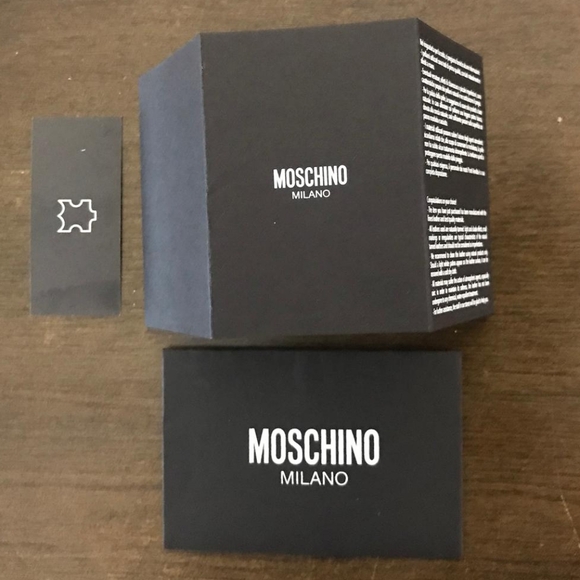 Moschino Polka-Dot Logo-Chain Shoulder Bag - Picture 9 of 10